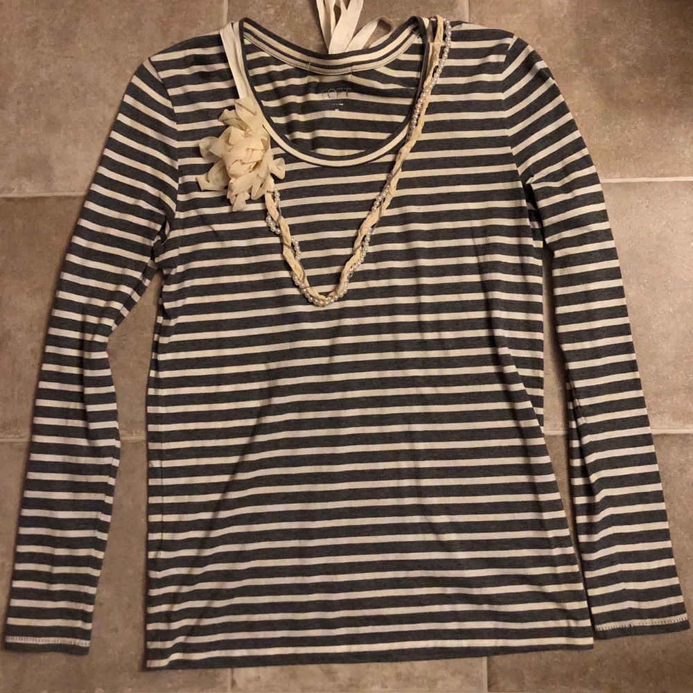 ❌LAST CHANCE! ❌ Loft striped shirt